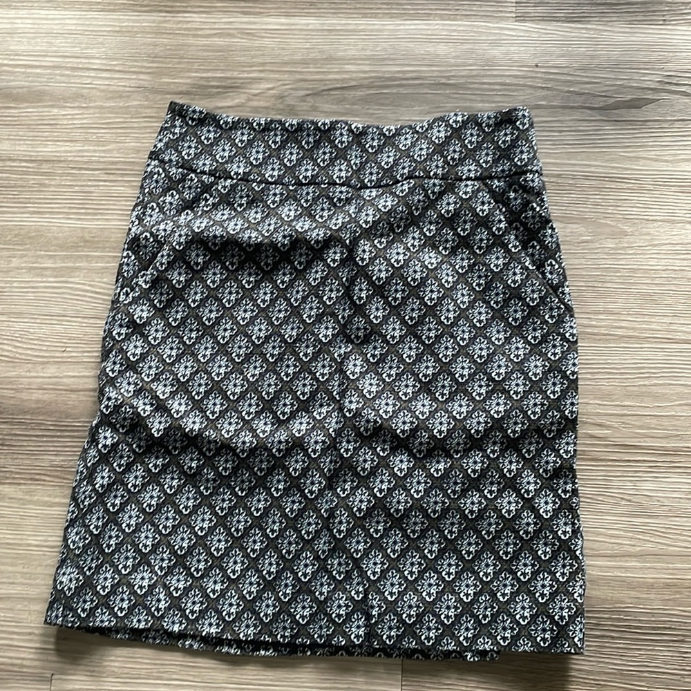 Ann Taylor Green and Blue Skirt